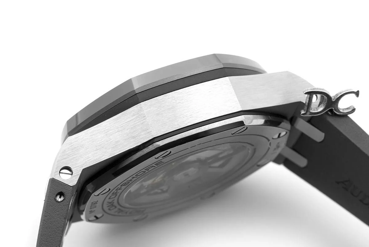 Royal Oak Offshore Novelty 44mm titanio 26400IO SIHH - Imagen 3