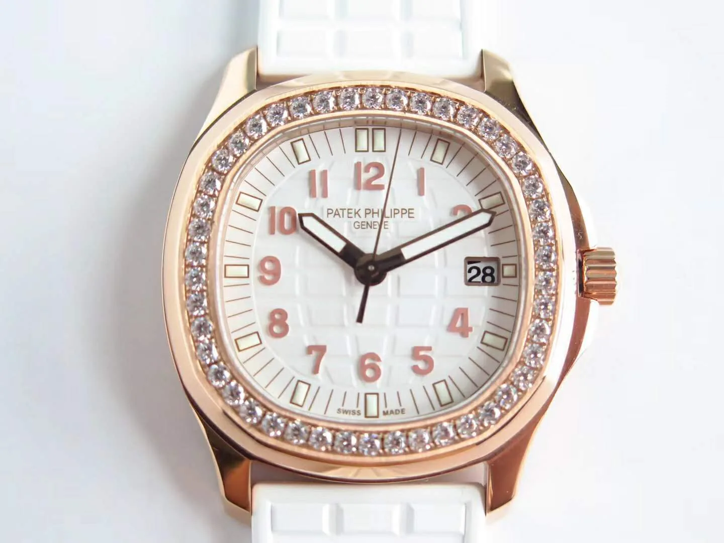 Aquanaut Luce 5068R-010 weißes Zifferblatt in Roségold – Bild 3