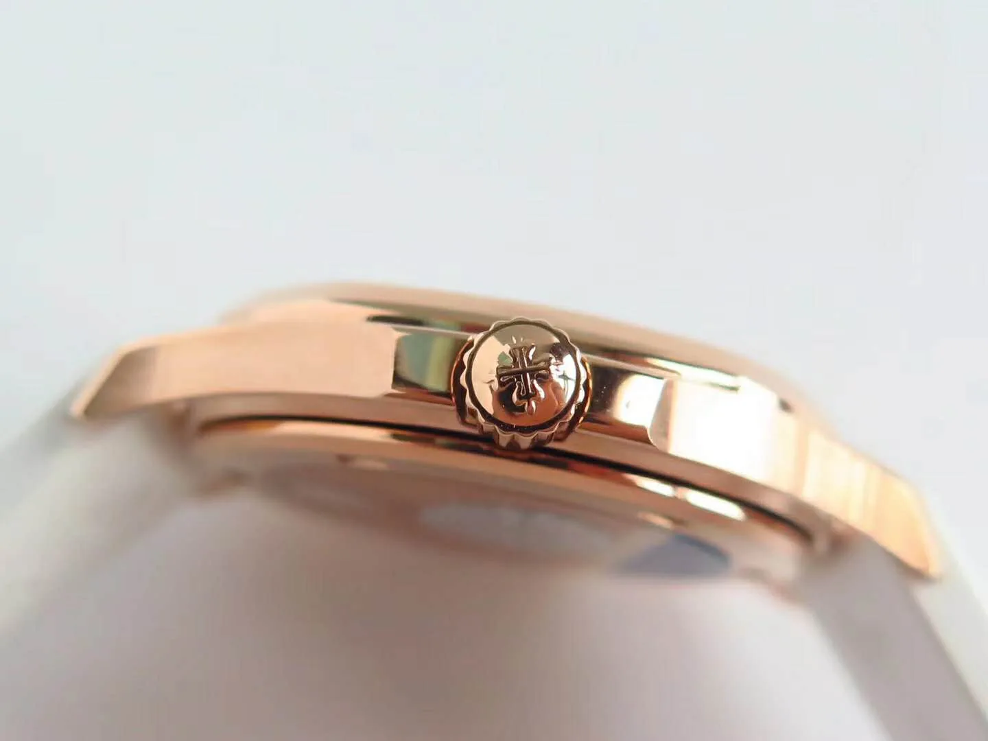 Aquanaut Luce 5068R-010 weißes Zifferblatt in Roségold – Bild 8