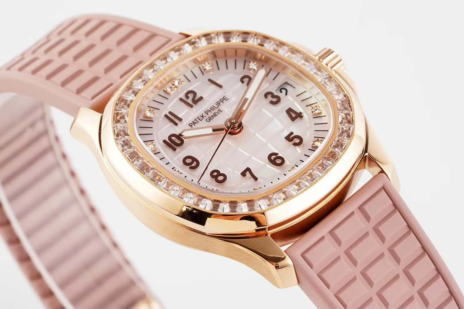 Aquanaut Luce 5072R quadrante MOP in oro rosa - immagine 5