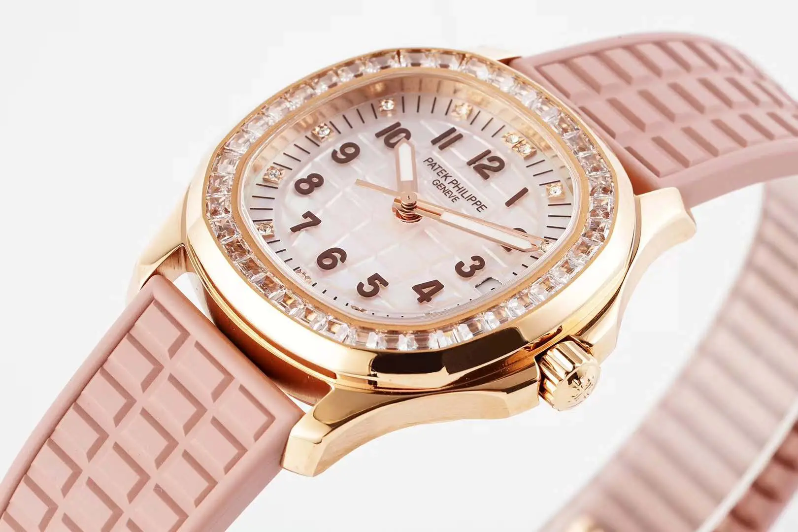 Aquanaut Luce 5072R quadrante MOP in oro rosa - immagine 2
