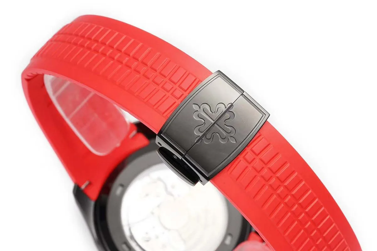 Aquanaut 5167A ‘Black Venom Limited Edition’ cadran noir sur bracelet en caoutchouc rouge – Image 7