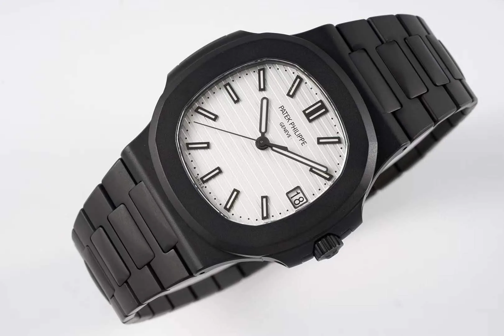Nautilus Jumbo 5711 ’Black Venom Limited Edition’ quadrante bianco - immagine 2