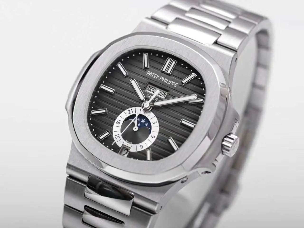 Nautilus 5726/1A-001 cadran gris en acier – Image 2