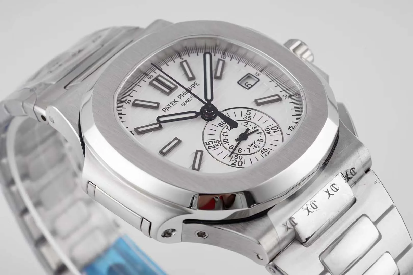 Nautilus 5980/1A-019 quadrante bianco in acciaio - immagine 4