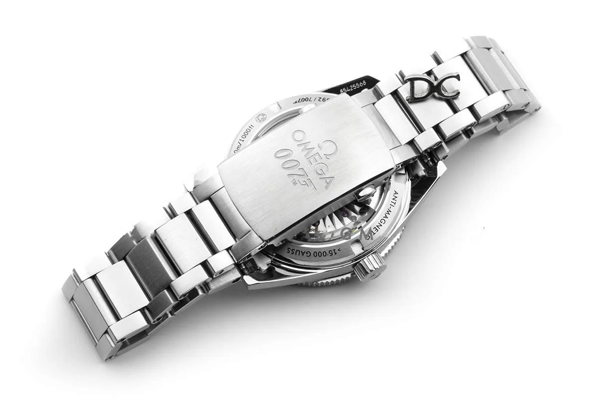 Seamaster 300 Spectre Limited Edition – Bild 4