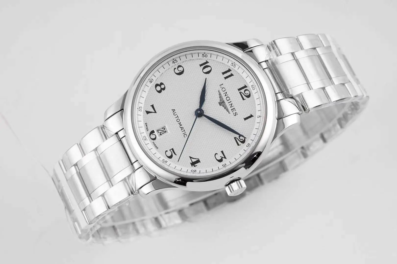 Master Collection White Dial on Bracelet - Image 3