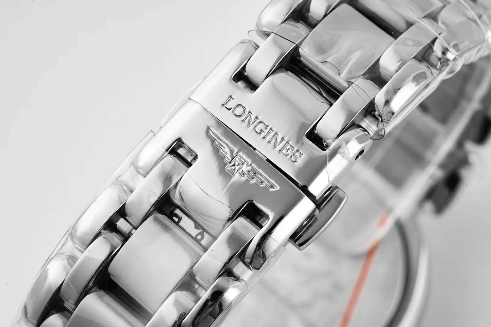 Primaluna cadran blanc index romains lunette diamants – Image 6