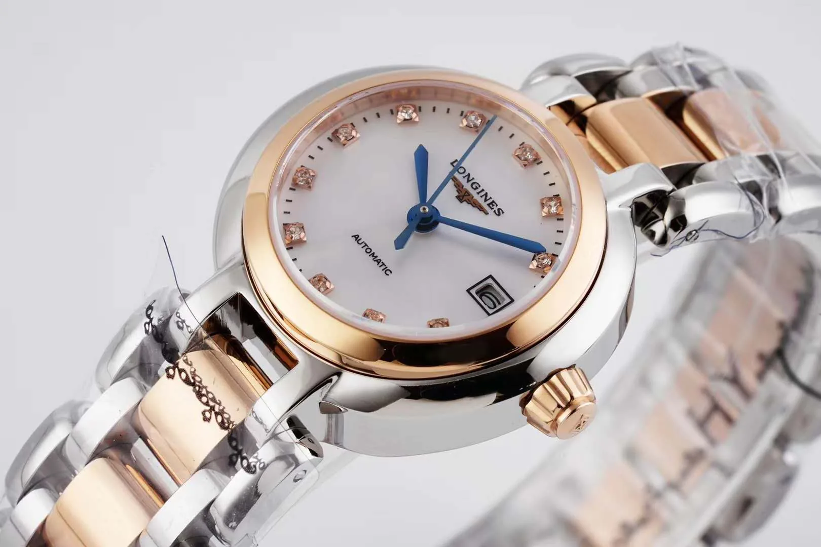 Primaluna cadran MOP blanc index diamants en or rose – Image 2