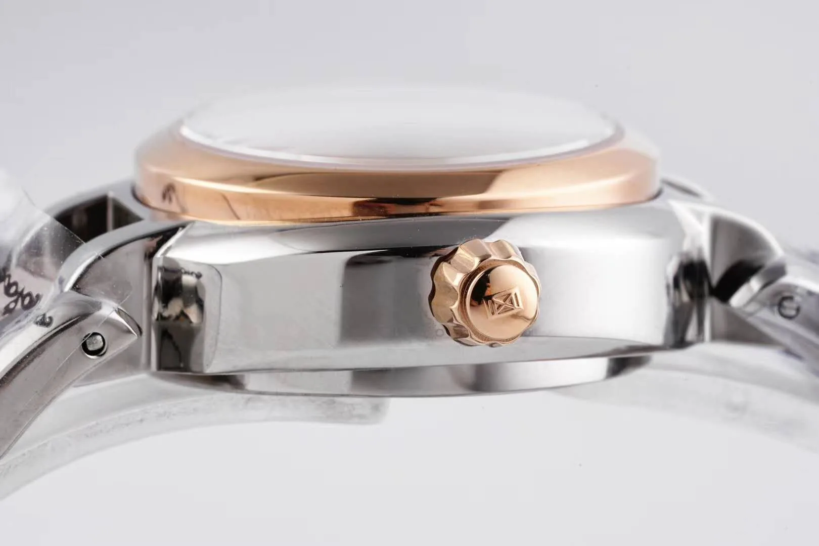 Primaluna cadran MOP blanc index diamants en or rose – Image 9