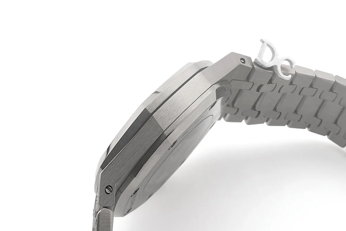 Royal Oak 41mm 15402 Full Diamond Paved In White Gold on Bracelet - Image 10