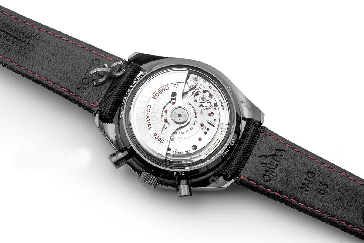 Speedmaster Moonwatch Co-Axial Chronograph ‘Dark Side of The Moon’ mit weißem Tachymeter – Bild 6