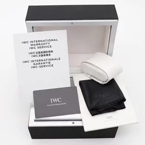 Caja y documentación IWC