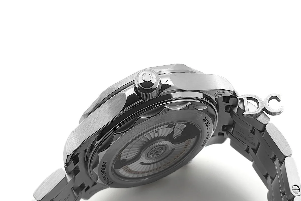 Seamaster Diver 300M Omega Co-Axial Master Chronometer 42mm esfera blanca con bisel negro - Imagen 8