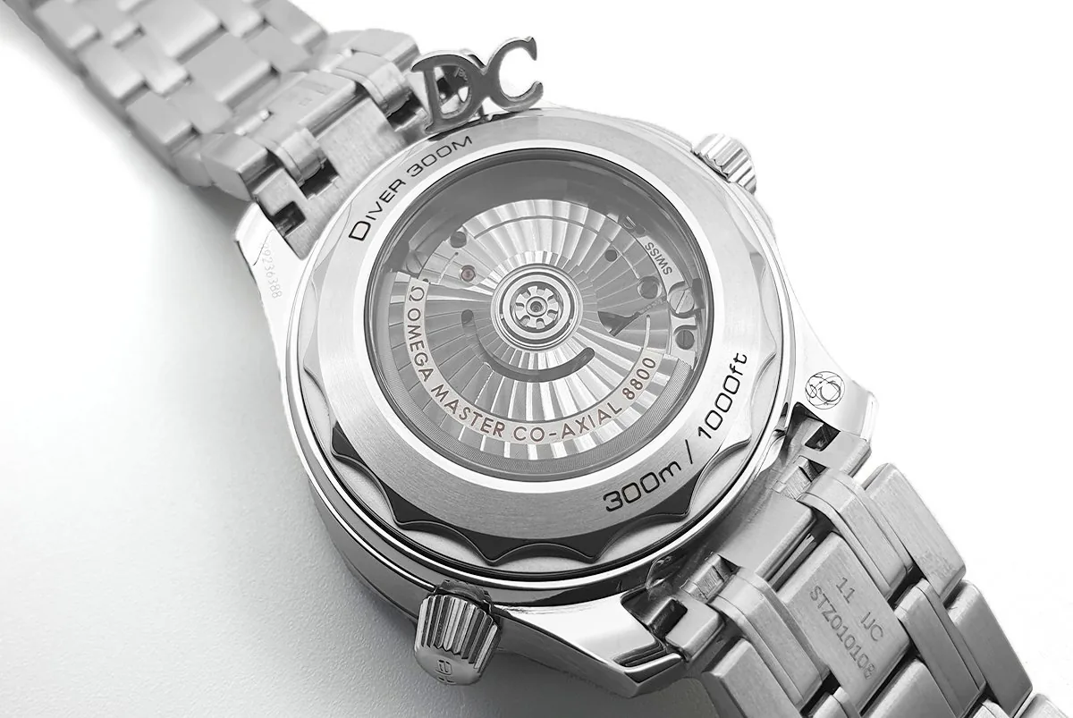 Seamaster Diver 300M Omega Co-Axial Master Chronometer 42mm cadran blanc lunette noire – Image 6