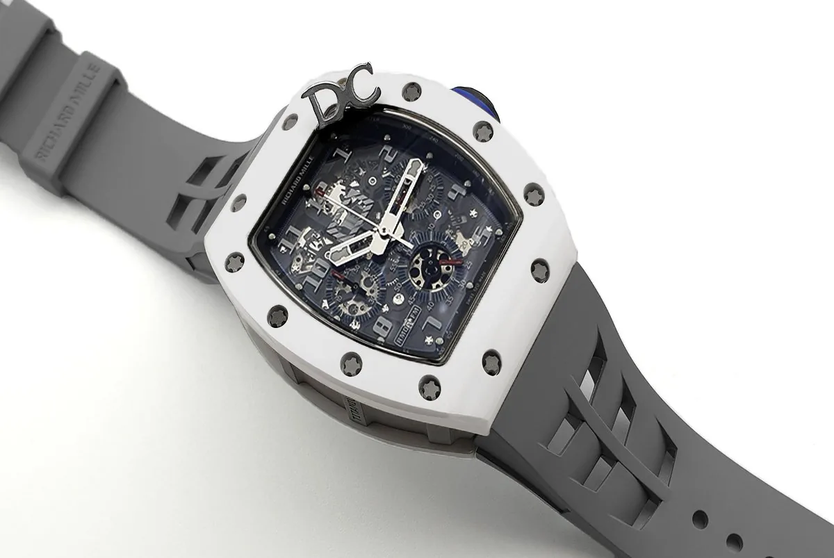 RM 011 Saint Tropez Polo Club céramique ATZ blanche et titane sur bracelet en caoutchouc gris – Image 3