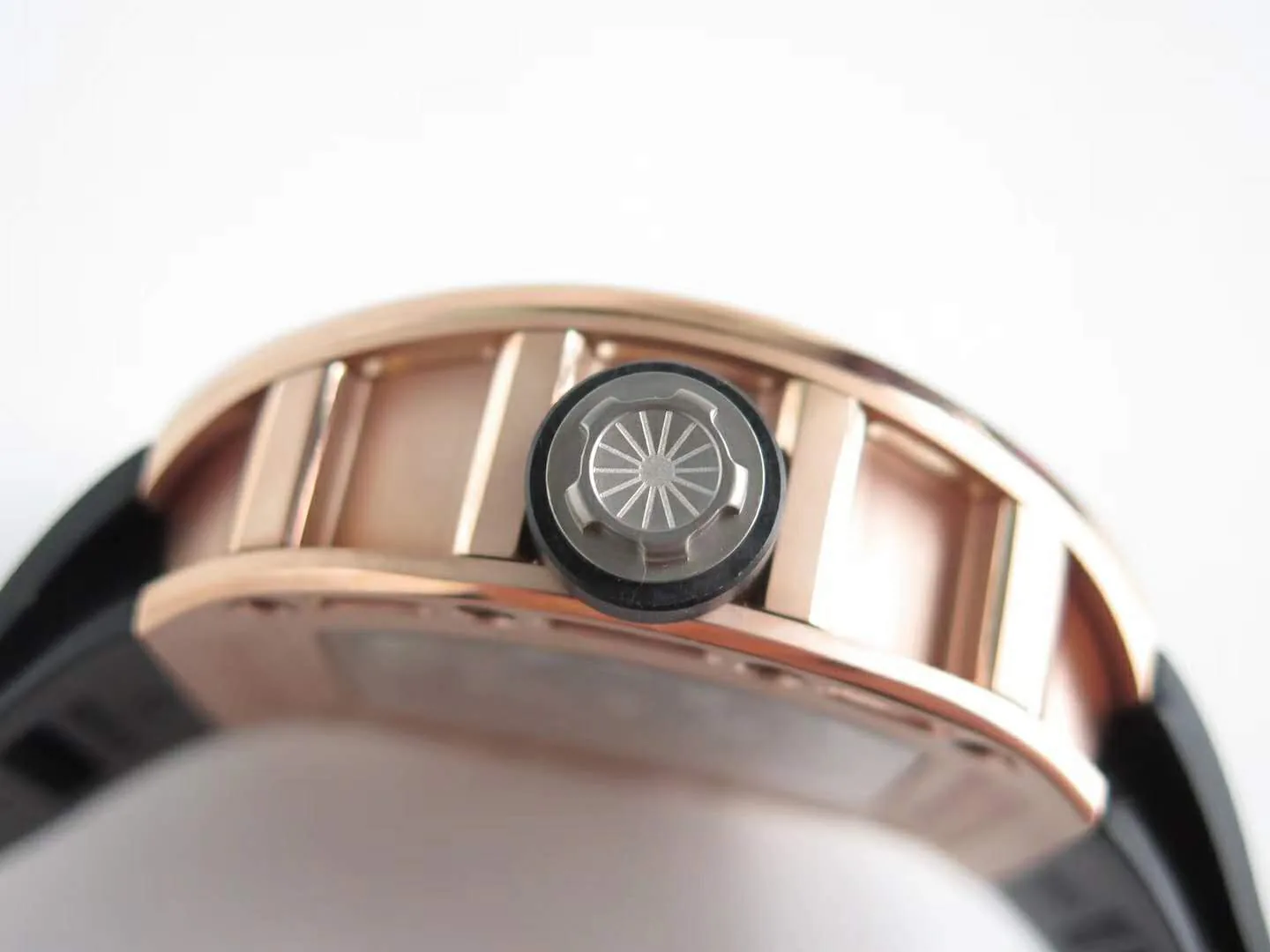 RM 052-01 Tourbillon Skull in oro rosa - immagine 8