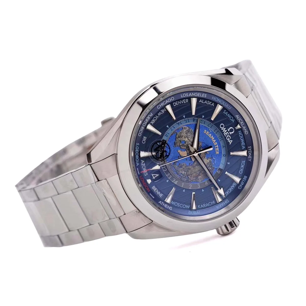 Seamaster Aqua Terra Worldtimer Master Chronometer blaues Zifferblatt am Armband – Bild 3