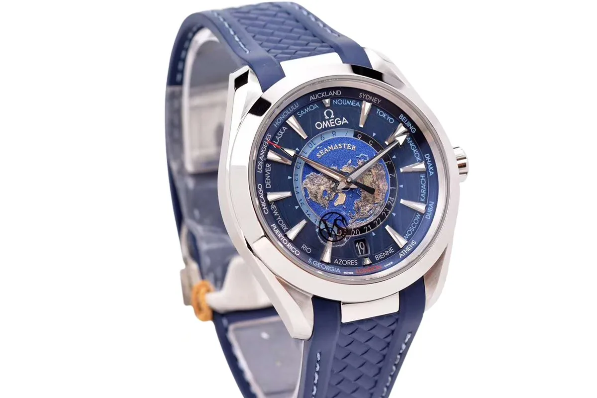 Seamaster Aqua Terra Worldtimer Master Chronometer cadran bleu sur bracelet en caoutchouc bleu – Image 4