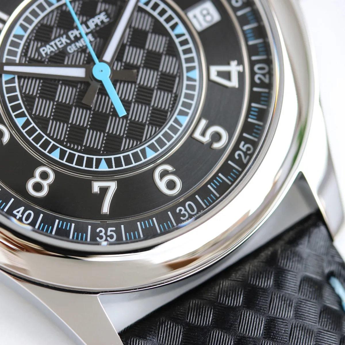 Calatrava 6007G-001 himmelblau-schwarzes Zifferblatt in Weißgold – Bild 6