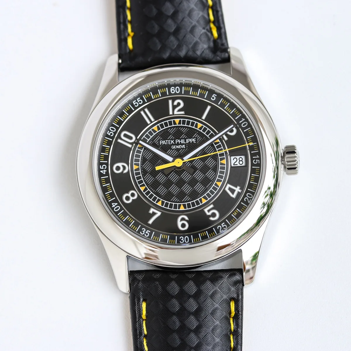 Calatrava 6007G-001 quadrante nero giallo in oro bianco