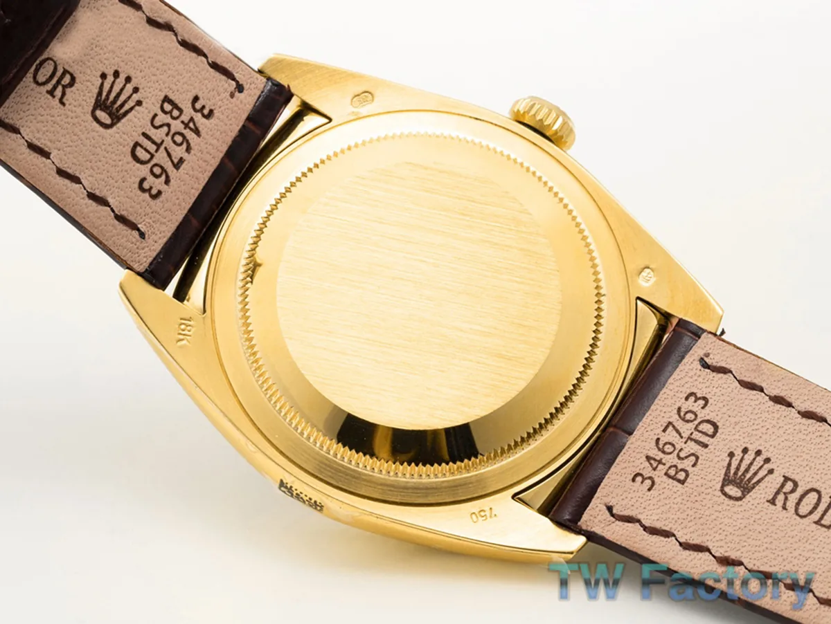 Day-Date 40 cadran noir en or jaune sur bracelet en cuir – Image 5