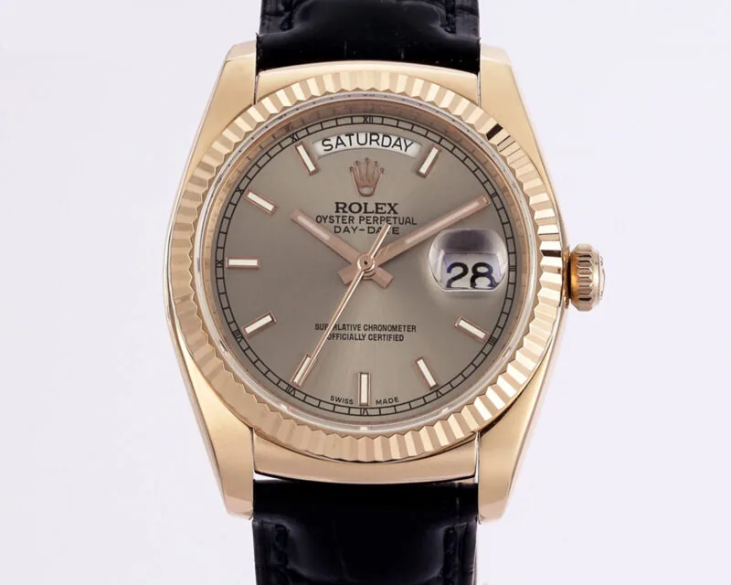 Day-Date 40 esfera plateada en oro rosa con correa de piel - Imagen 4