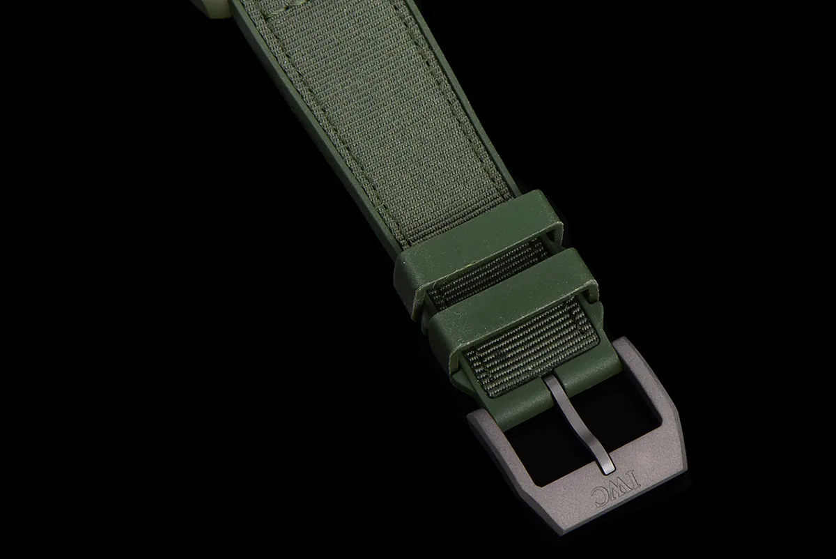 Big Pilot’s Watch 43 IW329802 Top Gun Edition Woodland su cinturino mimetico - immagine 12