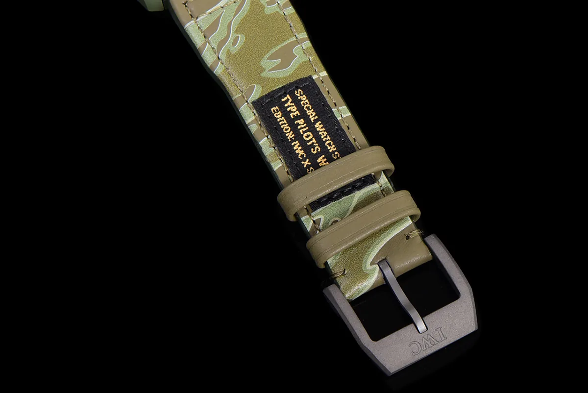 Big Pilot’s Watch 43 IW329802 Top Gun Edition Woodland on Camo Strap - Image 13