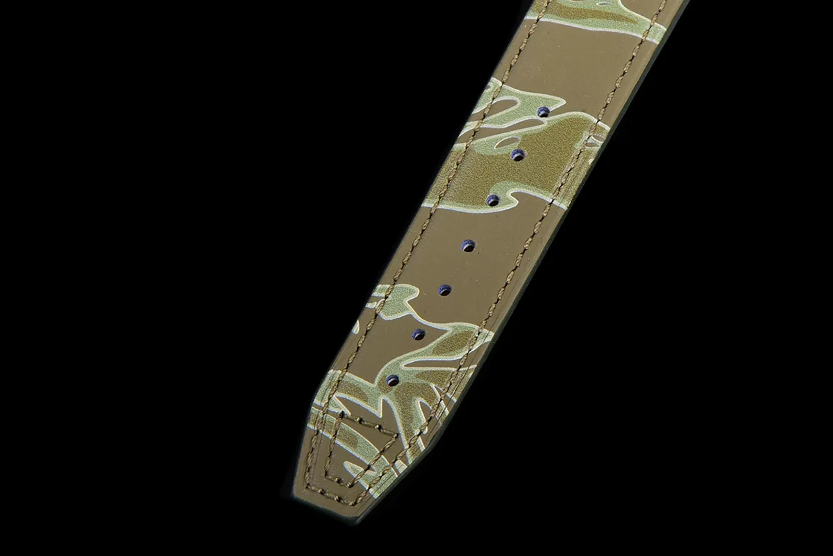 Big Pilot’s Watch 43 IW329802 Top Gun Edition Woodland on Camo Strap - Image 12