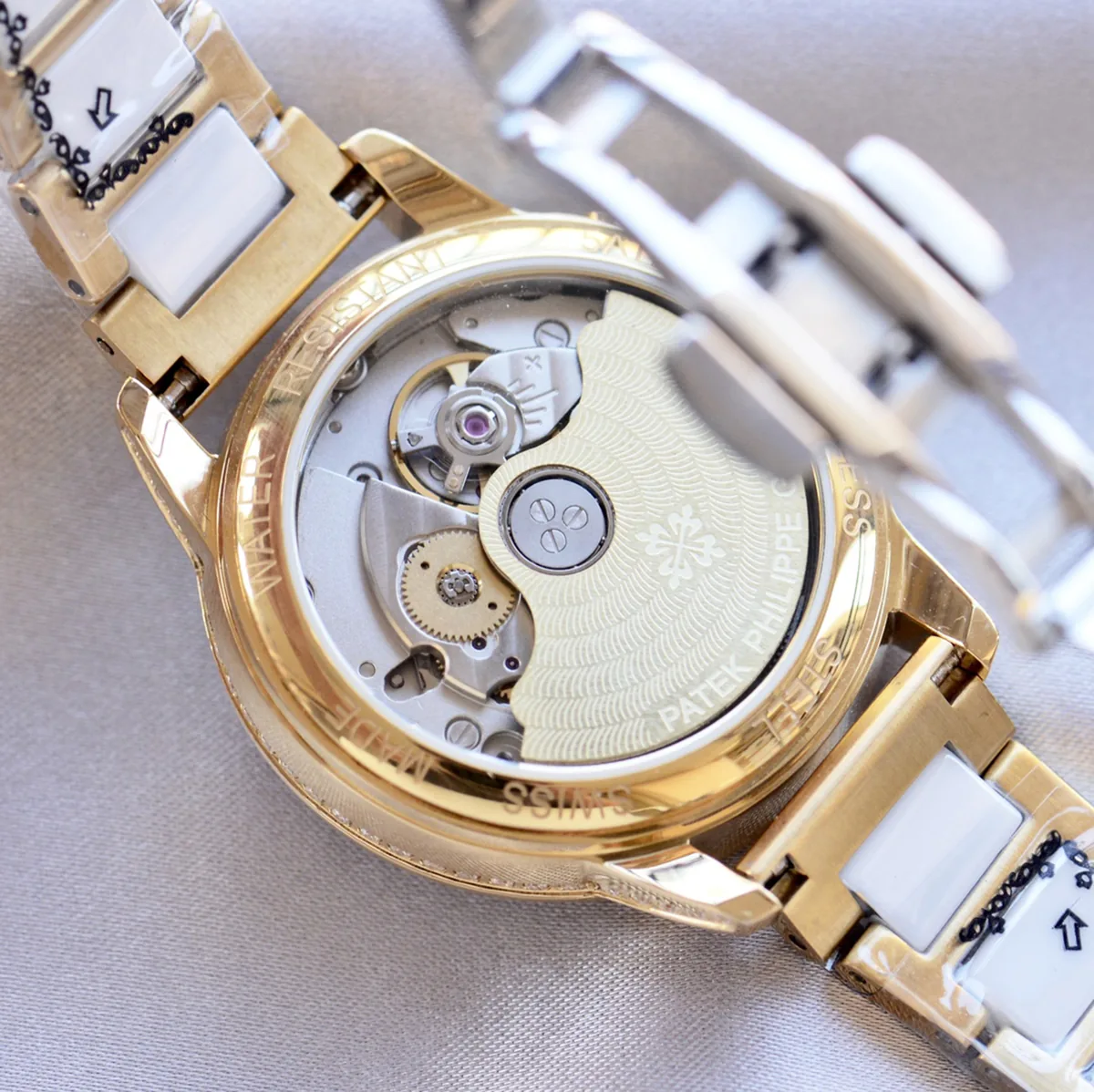 Grand Complications Ladies First Ewiger Kalender mit Diamantlünette in Gelbgold – Bild 5