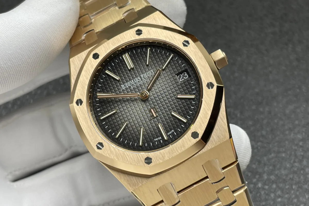 Royal Oak 16202OR 39mm Grey Dial in Rose Gold - Image 3