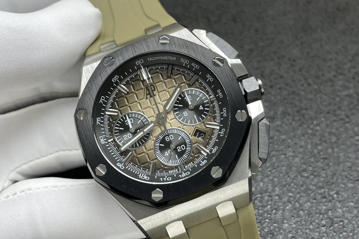 Royal Oak Offshore Novelty 43mm quadrante marrone chiaro fumé Ref. 26420SO.OO.A600CA.01 - immagine 3