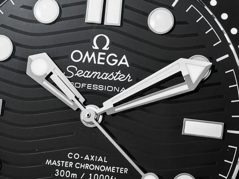 Seamaster Diver 300M VSF 1:1 Best Edition schwarze Keramik schwarzes Zifferblatt am SS-Armband A8800 V2 – Bild 9