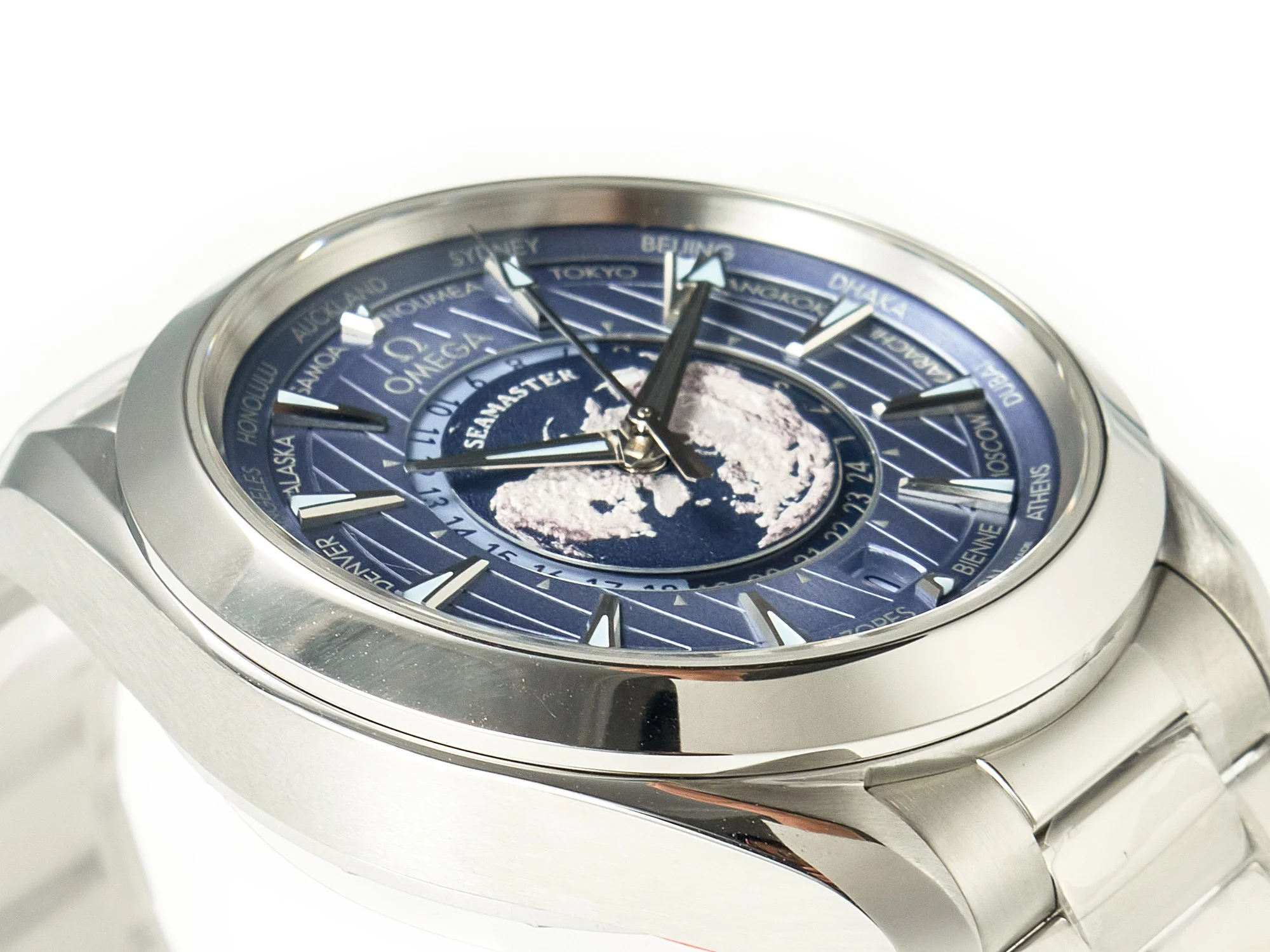 Aqua Terra 150M 43mm Worldtimer 24 VSF 1:1 Best Edition Summer Blue Dial on SS Bracelet A8938 Super Clone