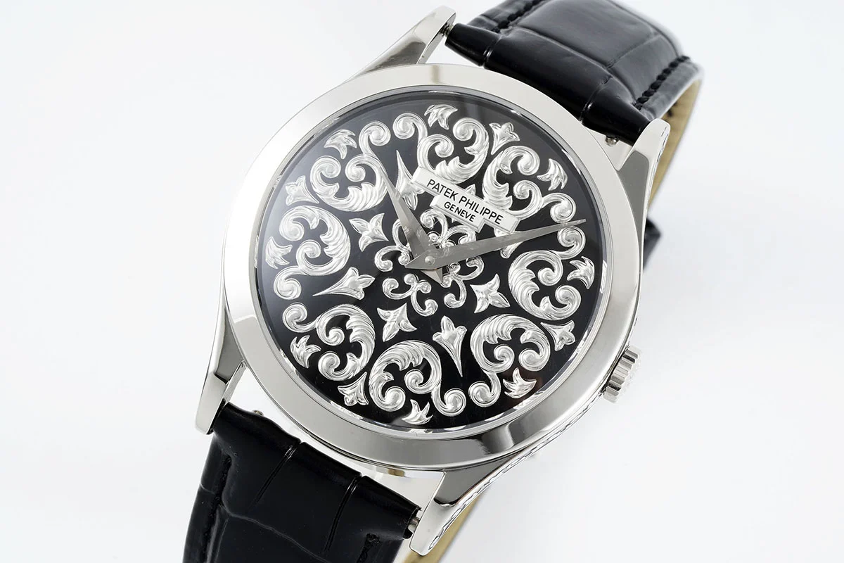 Calatrava 5088 Handengraved Black Dial in Platinum