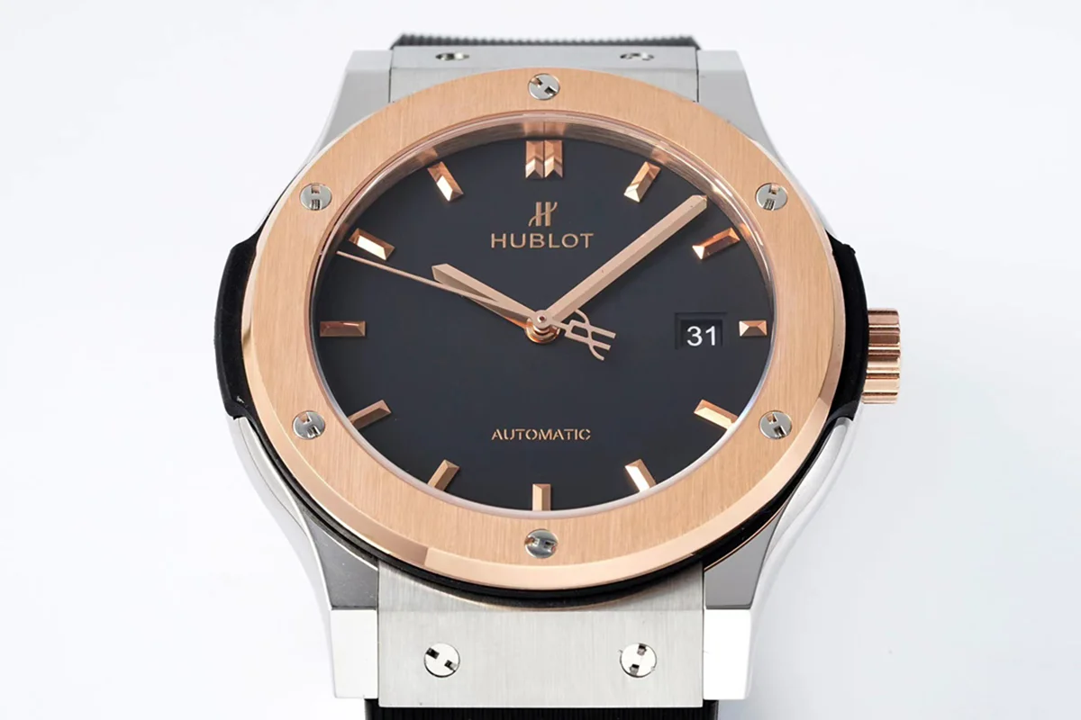Classic Fusion Automatic 42mm Black Dial on Steel/Rose Gold on Rubber Strap