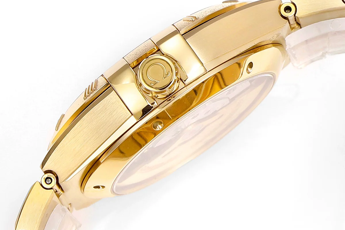 Constellation Co-Axial Master Chronometer 41mm Champagne Meteorite Dial in Yellow Gold on Bracelet