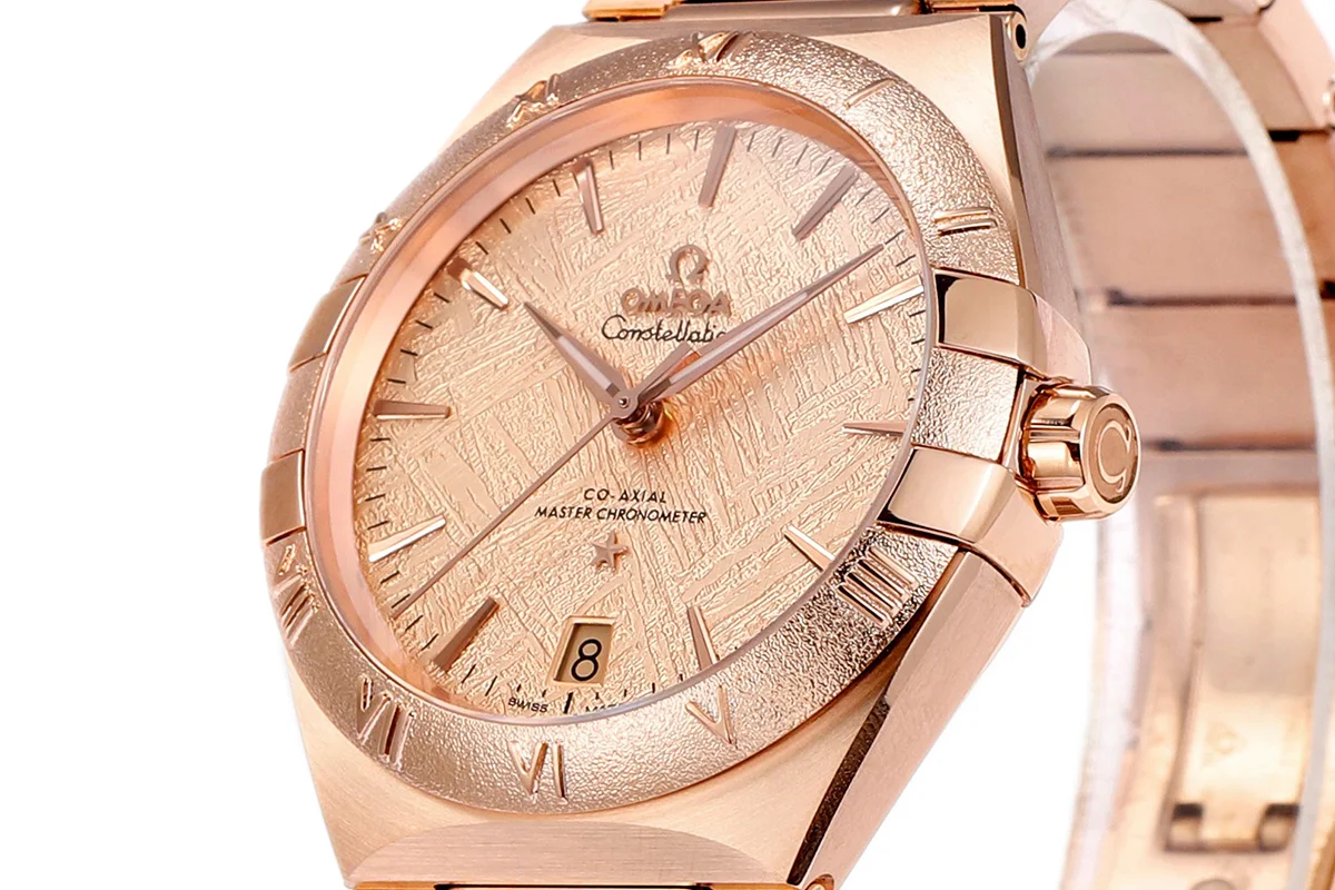 Constellation Co-Axial Master Chronometer 41mm Pink Meteorite Dial in Rose Gold on Bracelet
