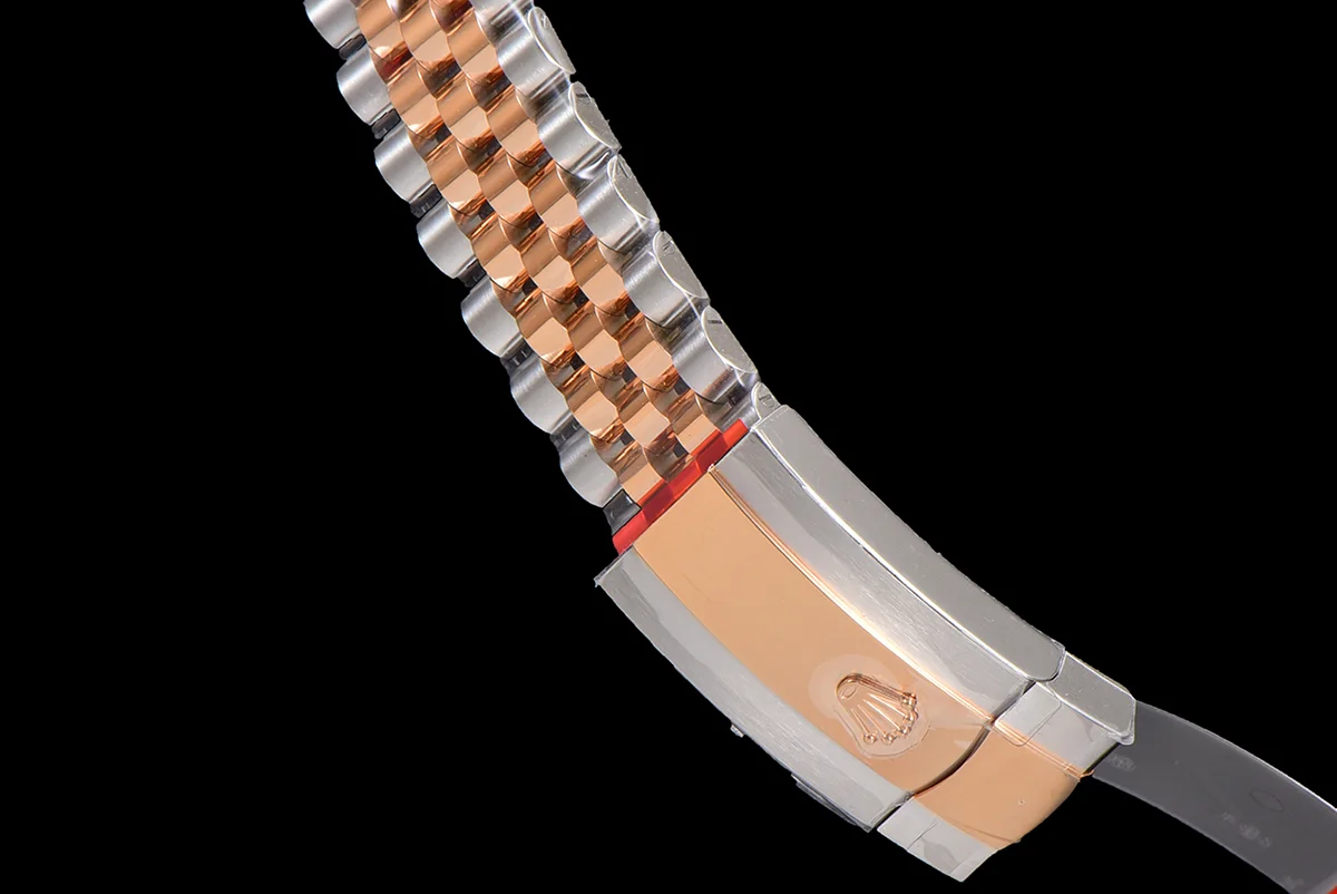 Datejust 36 126231 Silver Motif Dial with Stick Marker in Steel/Rose Gold in Jubilee