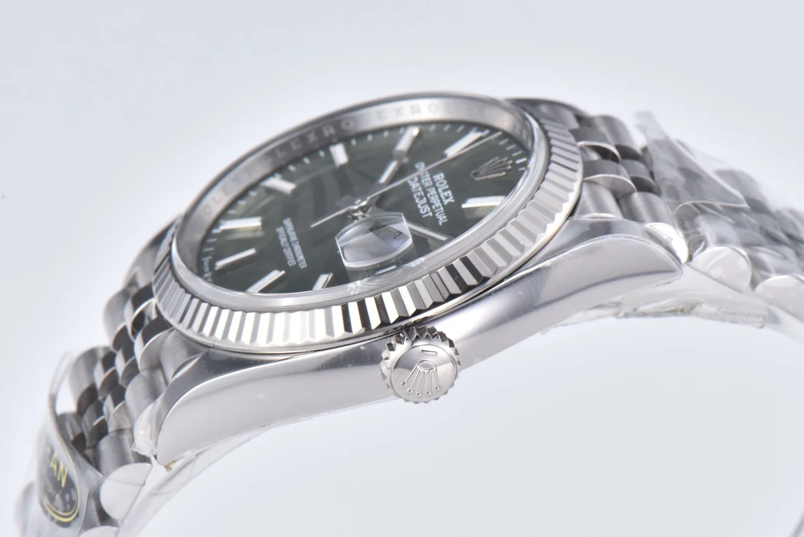 Datejust 36 126334 Olive Green Dial Stick on Jubilee Bracelet