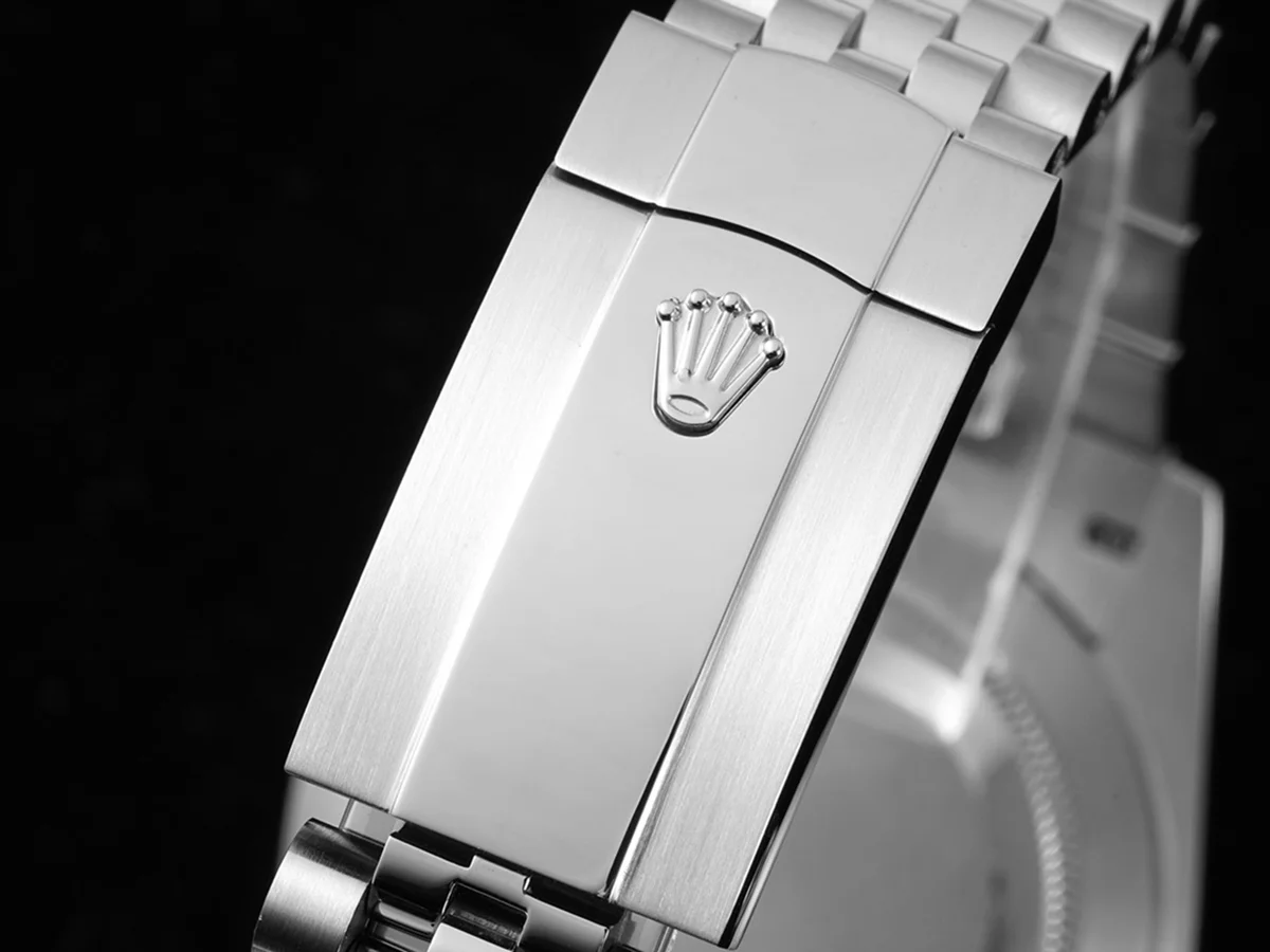 Datejust 41 126300 Green Dial with Arabic Numerals in Steel