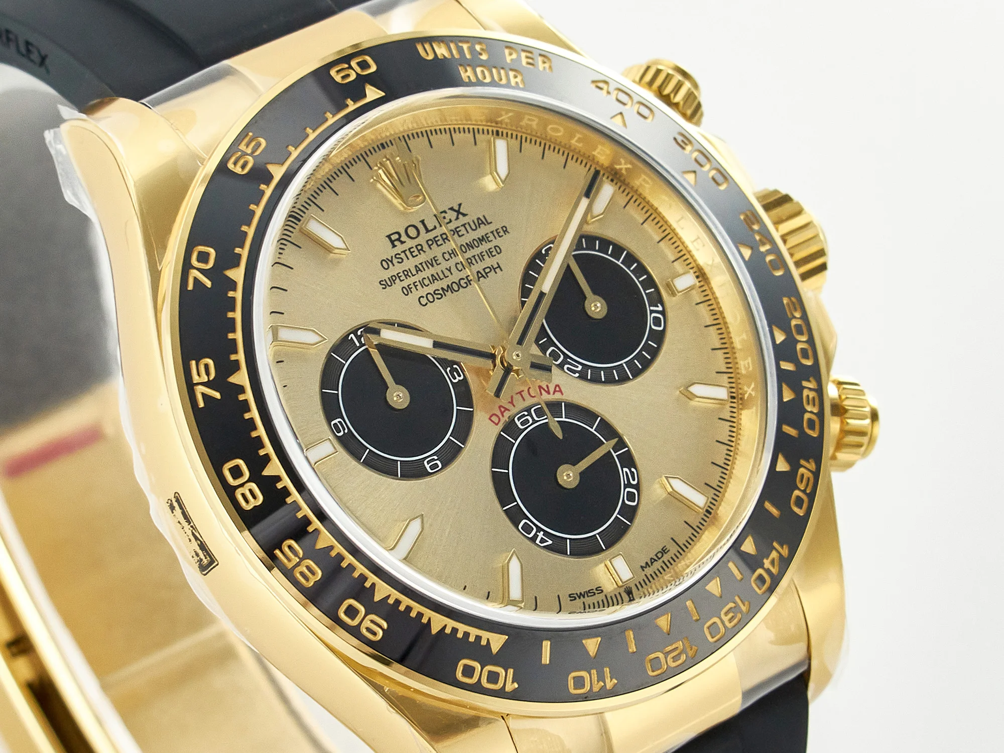 Daytona 126518 Clean YG 1:1 Best Edition YG Dial on Oysterflex Rubber Strap SH4131