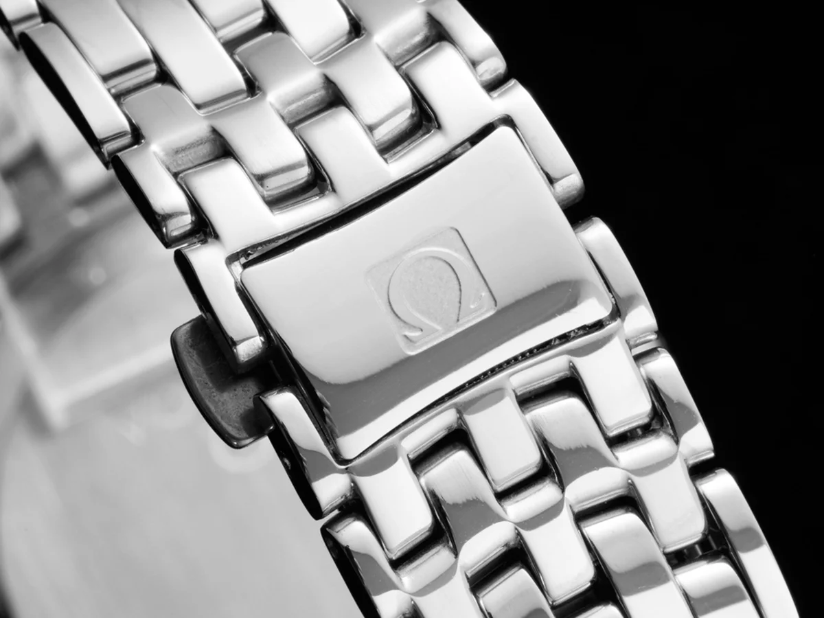 De Ville Co-Axial Chronometer 36.8mm Dark Blue Dial in Steel on Bracelet