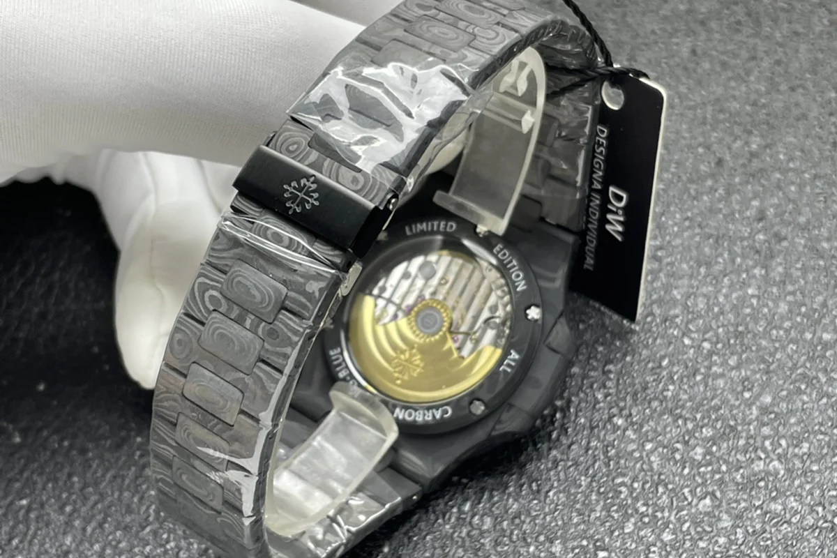 DiW Carbon Nautilus 5711/1A “G Blue Black Grail”