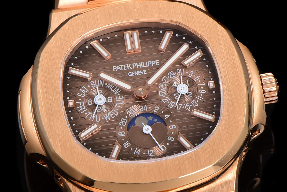 Nautilus 5740 Brown Dial in Rose Gold