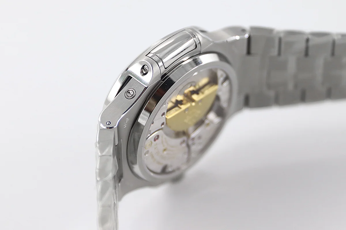 Nautilus 5740 Green Dial with Diamond Bezel in Steel