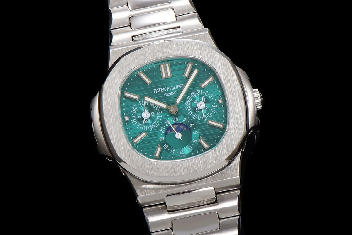 Nautilus 5740 Turquoise Dial in Steel