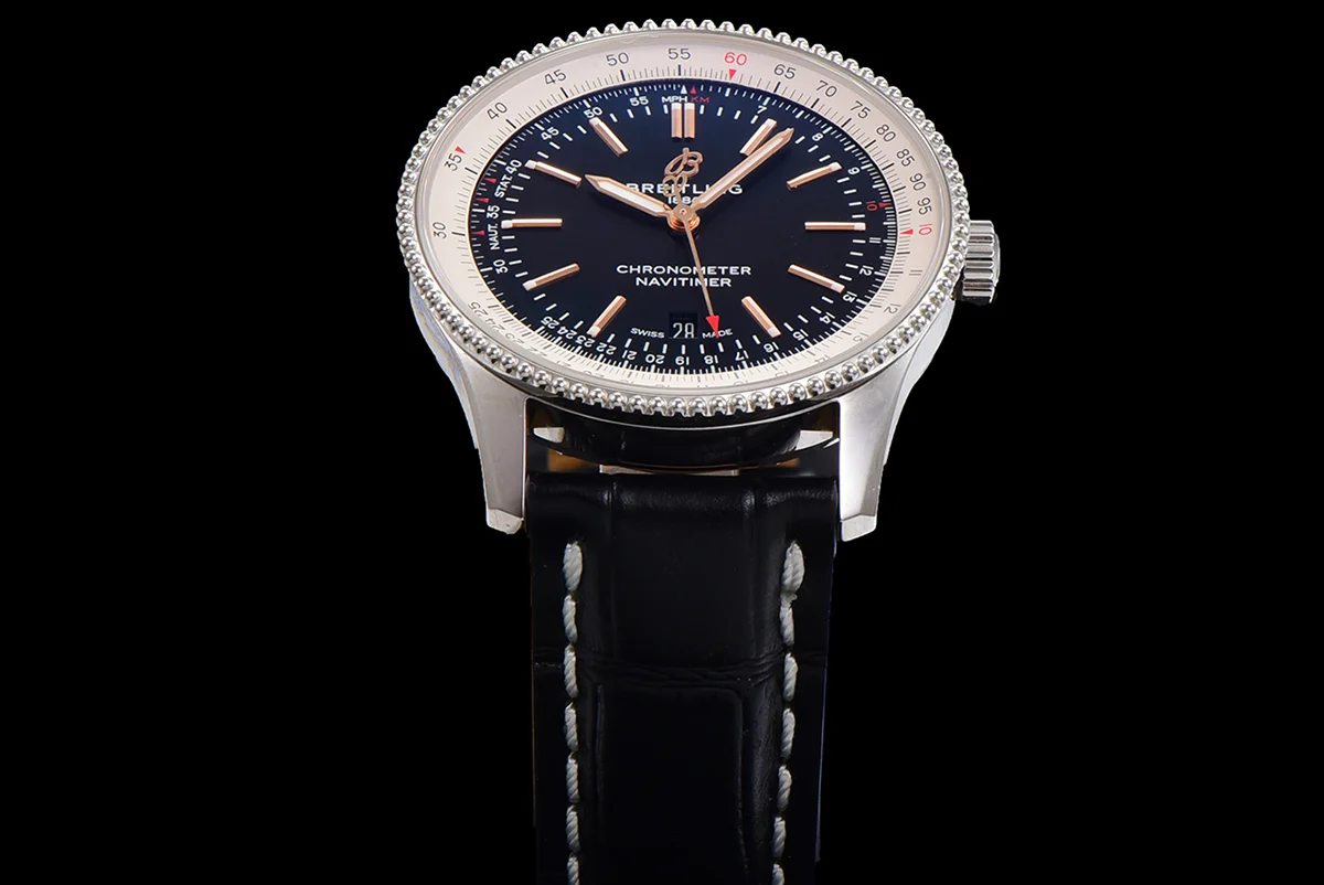 Navitimer Automatic 41 Black and White Dial in Steel