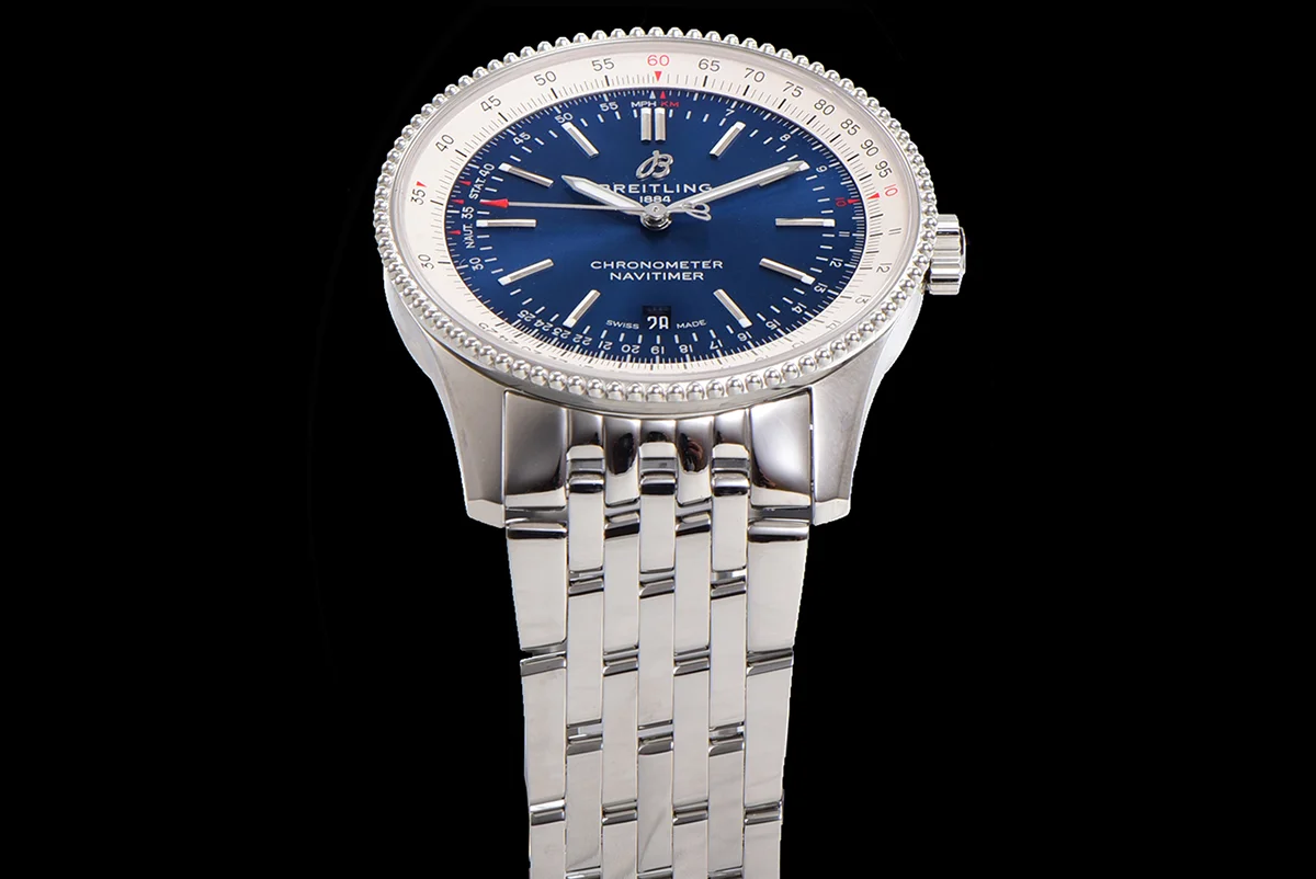Navitimer Automatic 41 Blue Dial in Steel on Bracelet